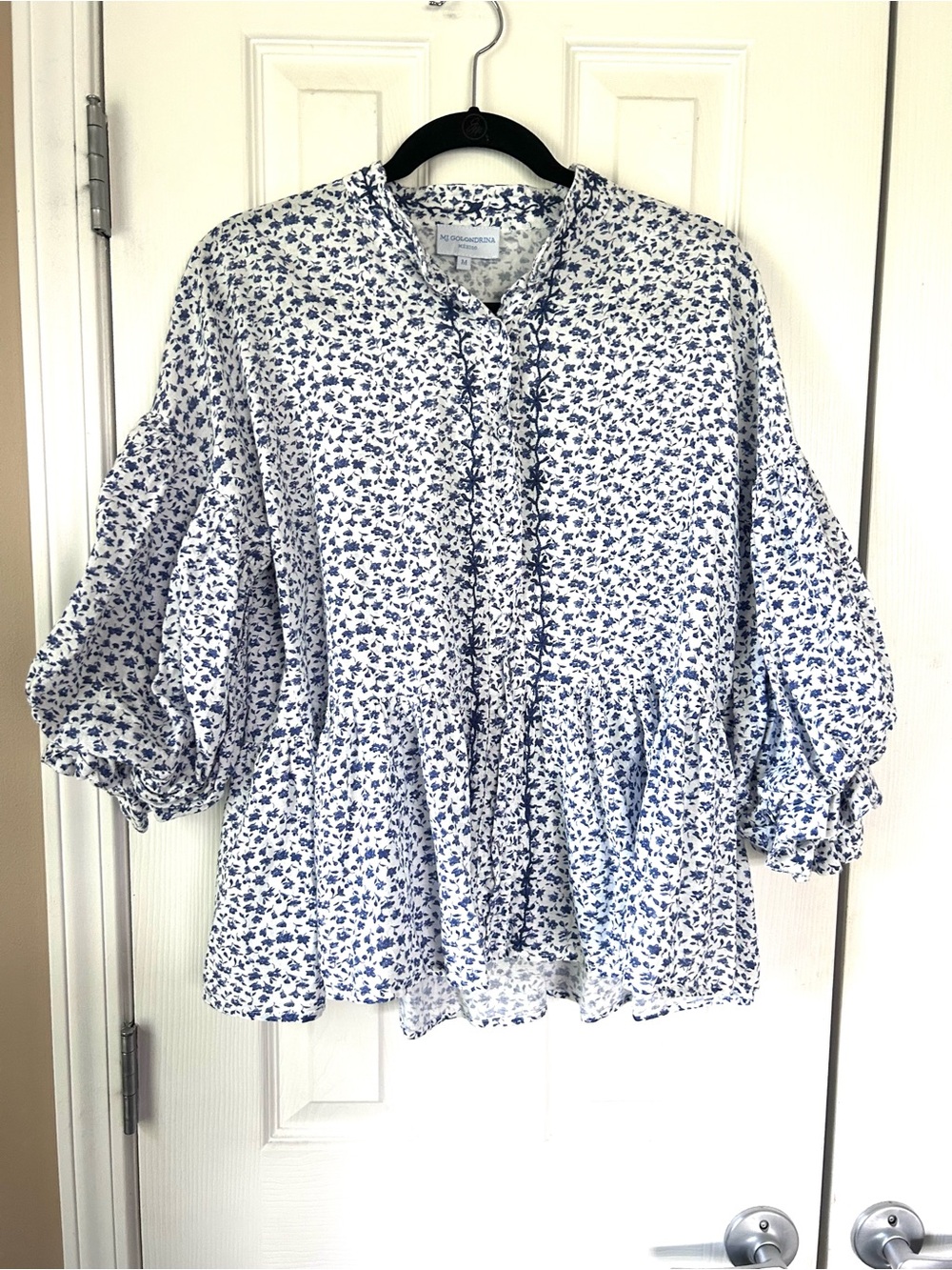 Mi Golondrina Mexico Blue & White Floral Embroidered Ruffle Blouse Size M